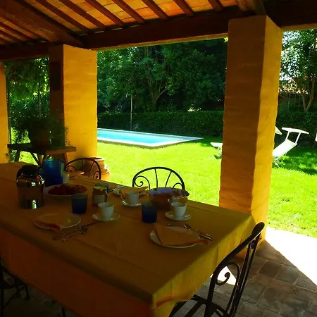 Bed & Breakfast Casa Ezelina 3*