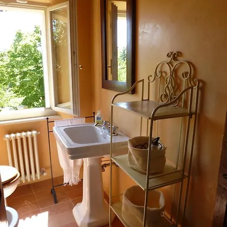 Casa Ezelina 3*