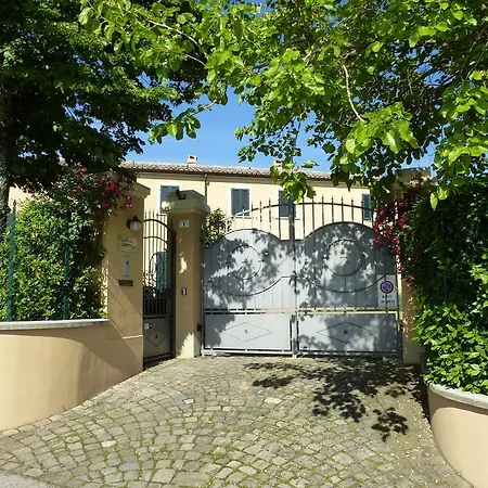 Casa Ezelina פסארו