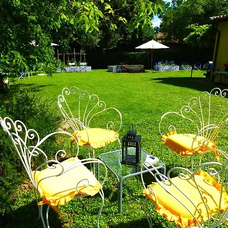 Casa Ezelina Bed & Breakfast