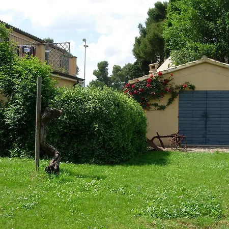 Casa Ezelina Bed & Breakfast 3*