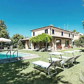 לינה וארוחת בוקר Casa Ezelina