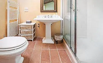 לינה וארוחת בוקר Casa Ezelina 3*